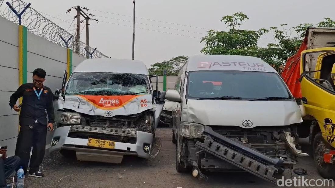 Polisi Tangani Kecelakaan Beruntun di Tol Cipularang KM 91: 1 Luka Berat